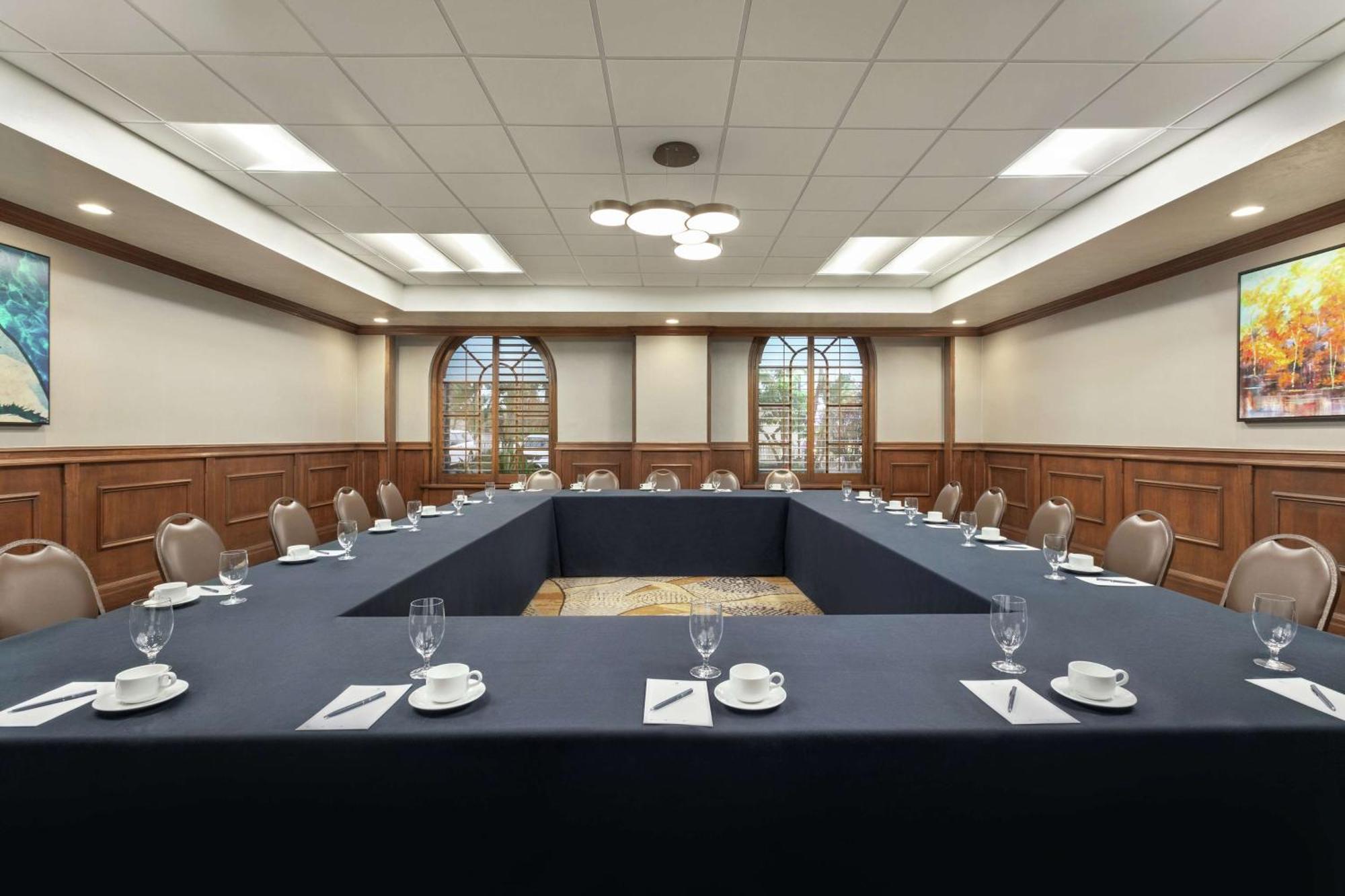 Embassy Suites By Hilton Santa Ana Orange County Airport Extérieur photo