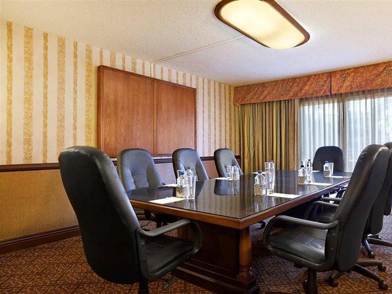 Embassy Suites By Hilton Santa Ana Orange County Airport Extérieur photo
