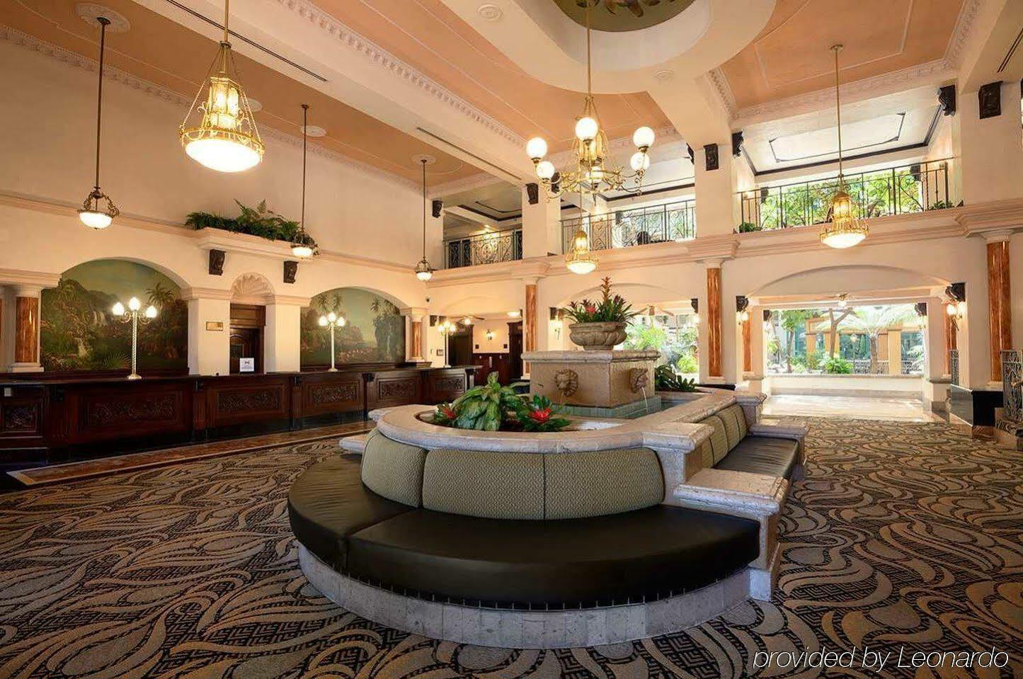 Embassy Suites By Hilton Santa Ana Orange County Airport Extérieur photo